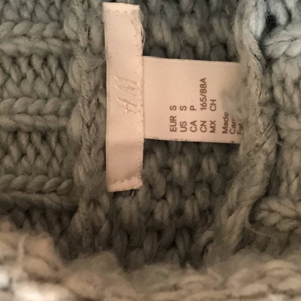 H&M cropped turtle neck